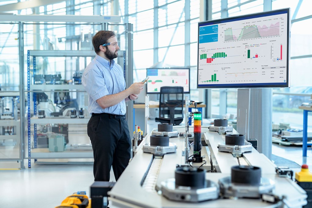 Leveraging Data and Analytics: The Engine Driving Sustainability in Manufacturing